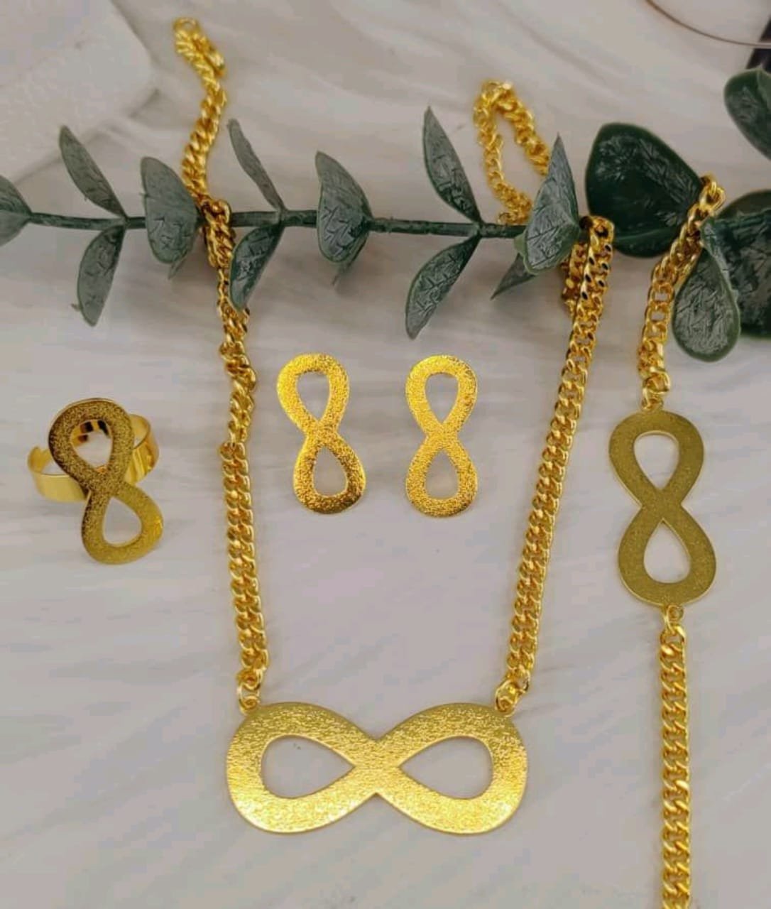 complete set infinity gold replica - Image 2